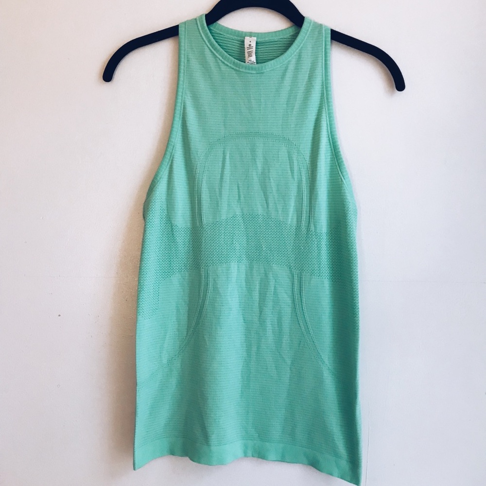 Lululemon tank top